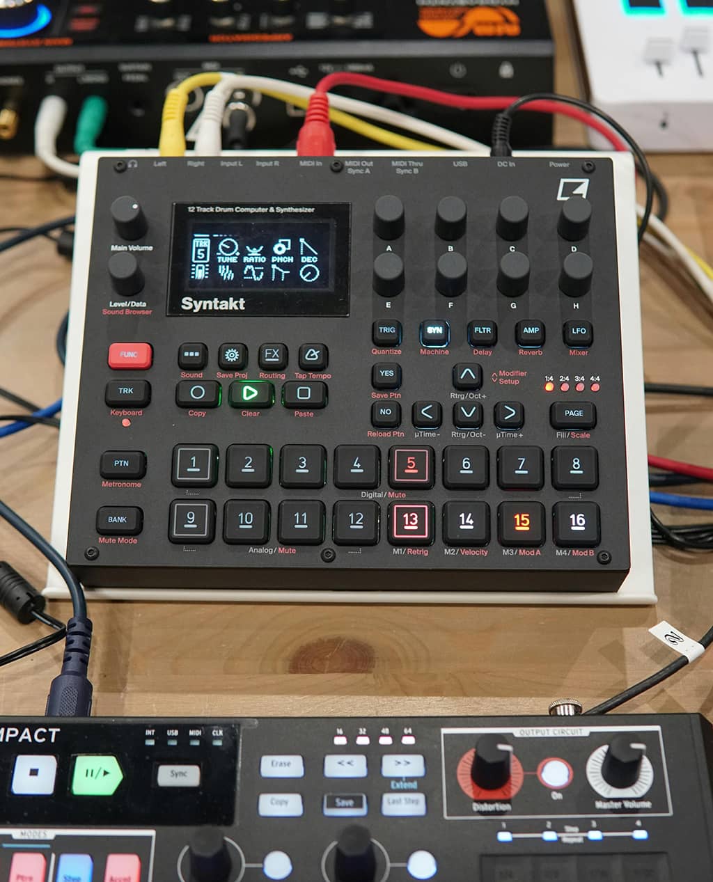 NeonKeys Synth - Image 3